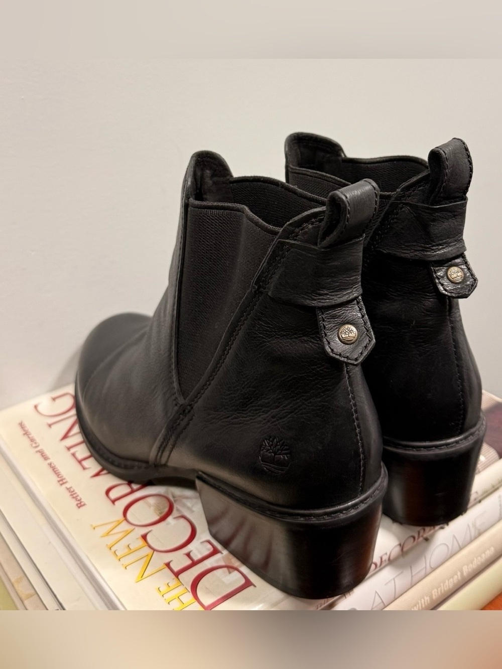 Timberland Black Leather Chelsea Ankle Boots - Picture 10 of 13